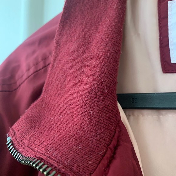 SOLD Gap red bomber size S - Picture 3 of 5